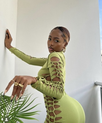 Анкета проститутки Мирослава - город Аршан, 20 лет, №1332